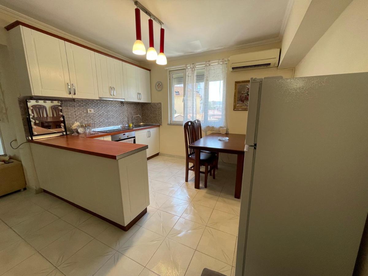 Tirana Flora Center Apartment Екстериор снимка