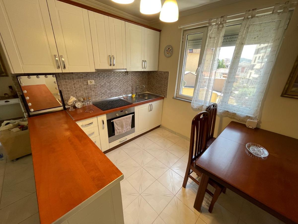 Tirana Flora Center Apartment Екстериор снимка