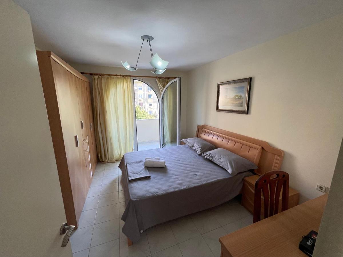 Tirana Flora Center Apartment Екстериор снимка