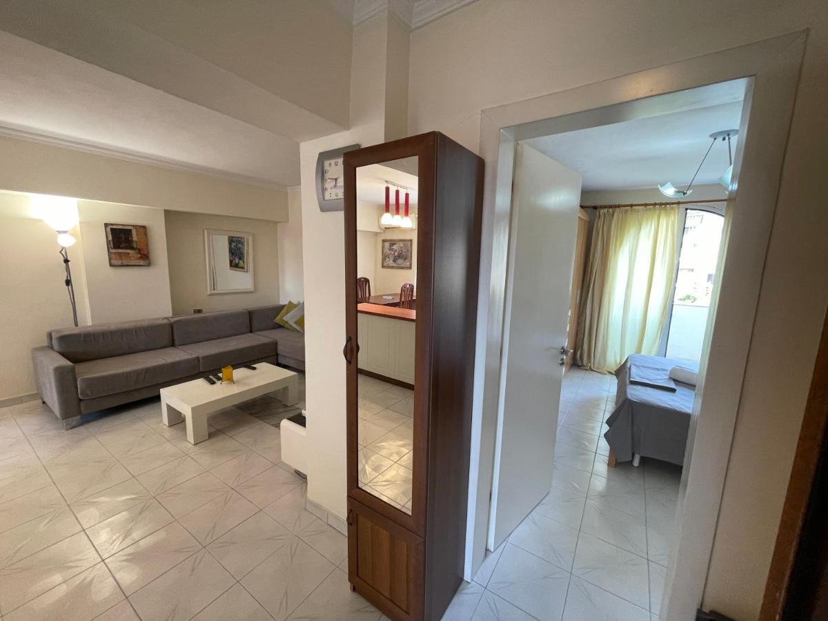 Tirana Flora Center Apartment Екстериор снимка