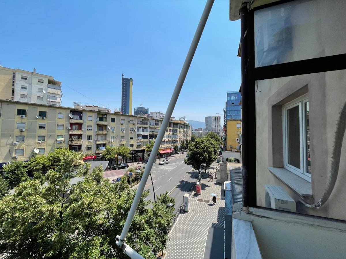 Tirana Flora Center Apartment Екстериор снимка